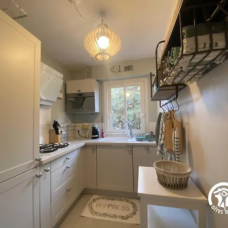 Les Pieds Dans L'eau