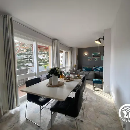 Les Pieds Dans L'eau *