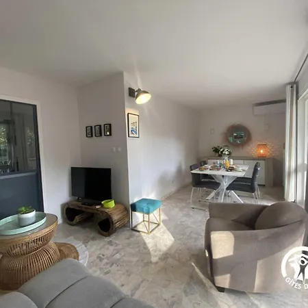 Holiday home Les Pieds Dans L'eau Argeles-sur-Mer